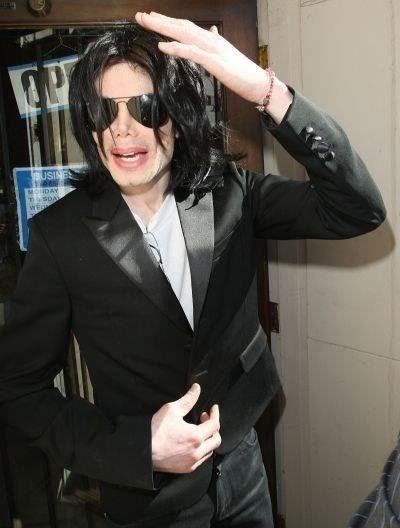 -I-Can-Pat-My-Head-And-Rub-My-Belly-At-the-Same-Time-D-michael-jackson-10368386-400-528.jpg