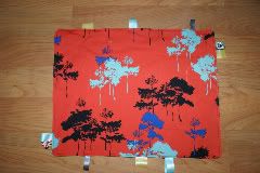 Red Bold Tree Ribbon Blanket